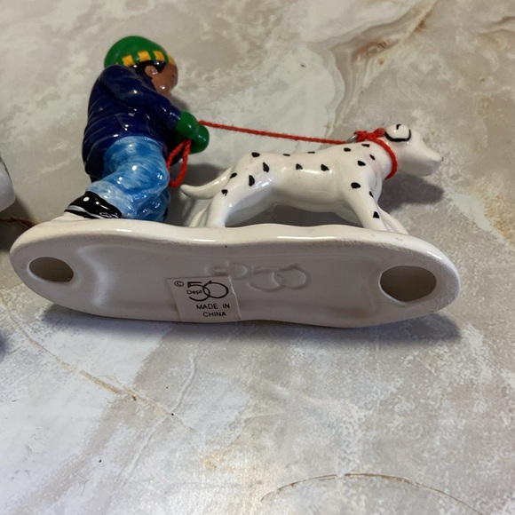 Department 56 Village Family 2 Pieces - Picture 6 of 6